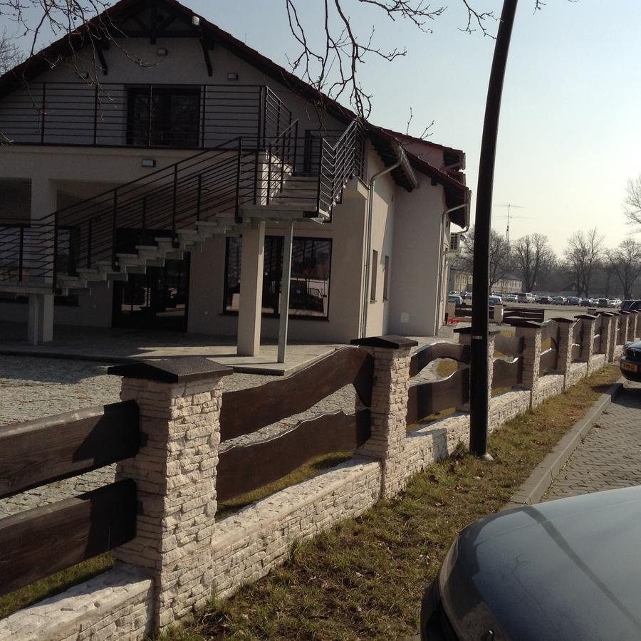 Pod Kotwica Bed & Breakfast Nowa Sol Ngoại thất bức ảnh