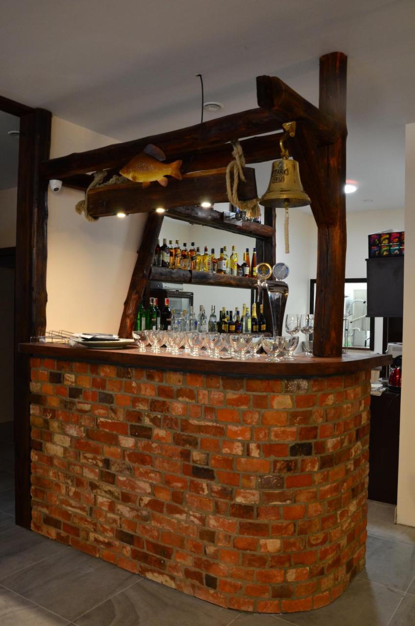 Pod Kotwica Bed & Breakfast Nowa Sol Ngoại thất bức ảnh