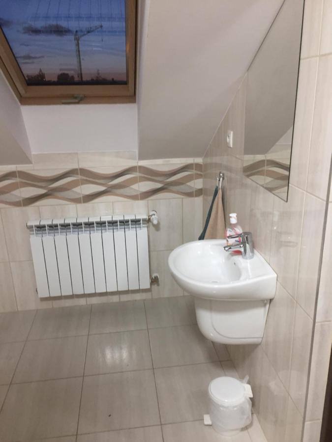 Pod Kotwica Bed & Breakfast Nowa Sol Ngoại thất bức ảnh