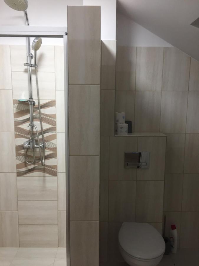 Pod Kotwica Bed & Breakfast Nowa Sol Ngoại thất bức ảnh