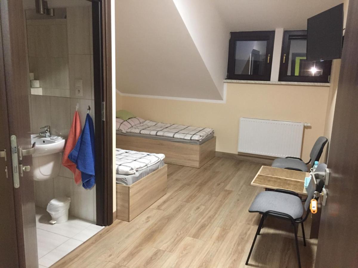 Pod Kotwica Bed & Breakfast Nowa Sol Ngoại thất bức ảnh